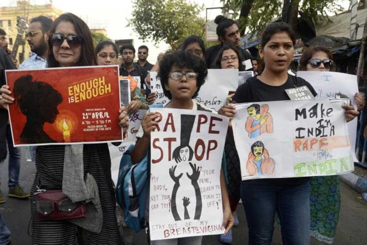 असुरक्षित आधी आबादी